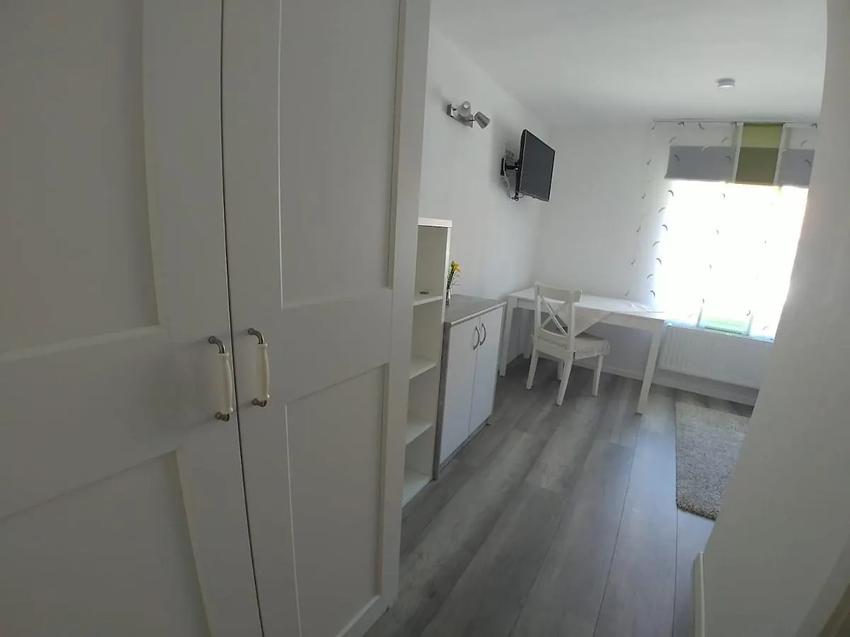 Apartmentvermietung Ingrid Bolkart - Landleben 6 Illertissen